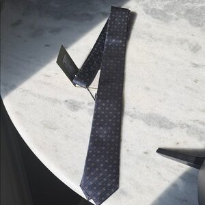 Gucci Navy Silk Tie with Subtle Gold Motif